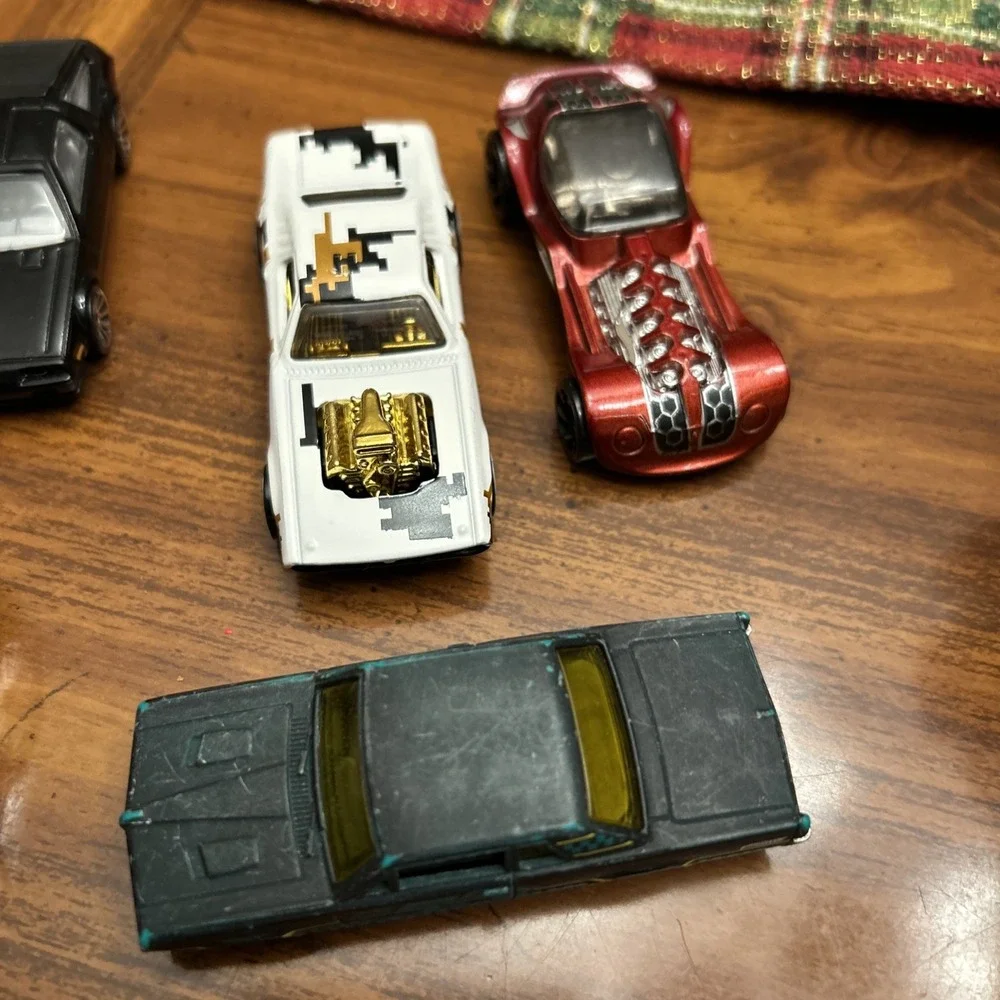 Lot 10 Vintage Hot‎ Wheels Metal Plastic Cars GTO Roger Dodger
